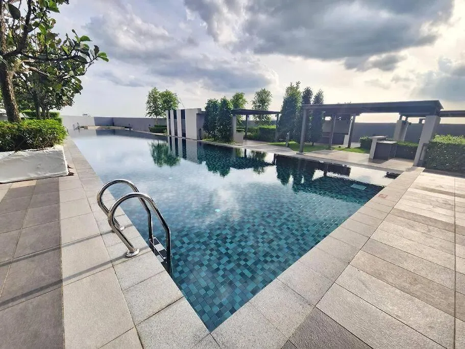 Apartment Setia Sky88 简约设计名宿双房 Johor Bahru
