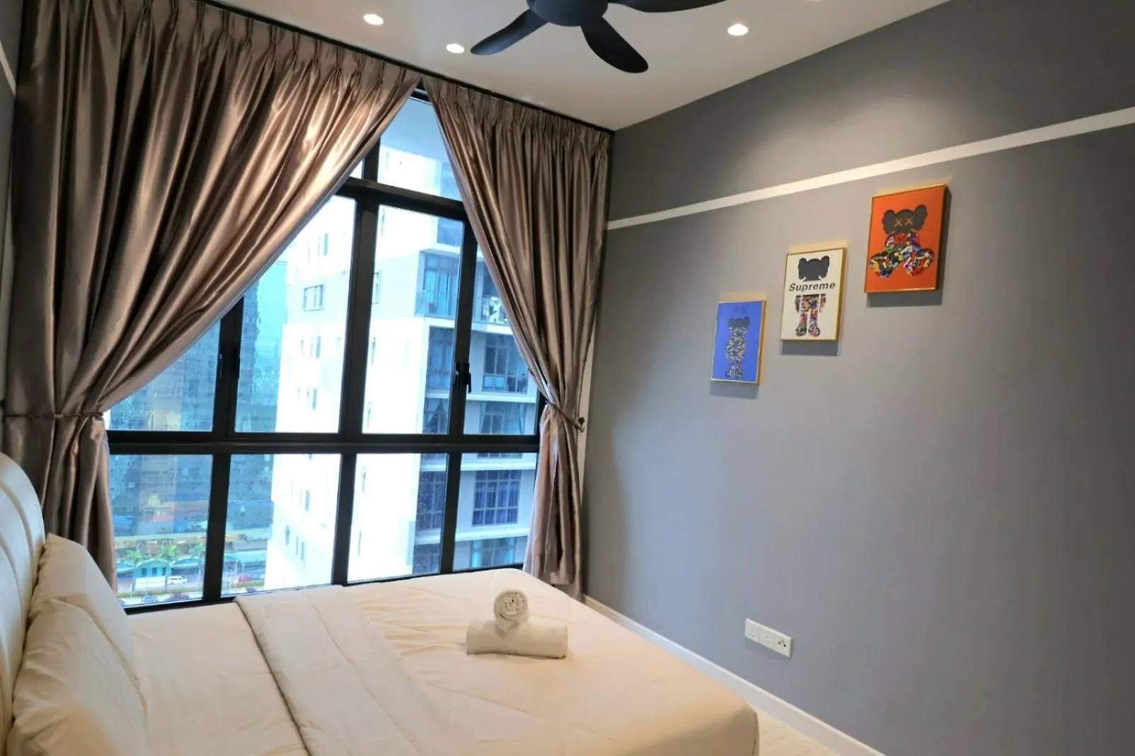 Setia Sky88 简约设计名宿双房 Johor Bahru Apartment