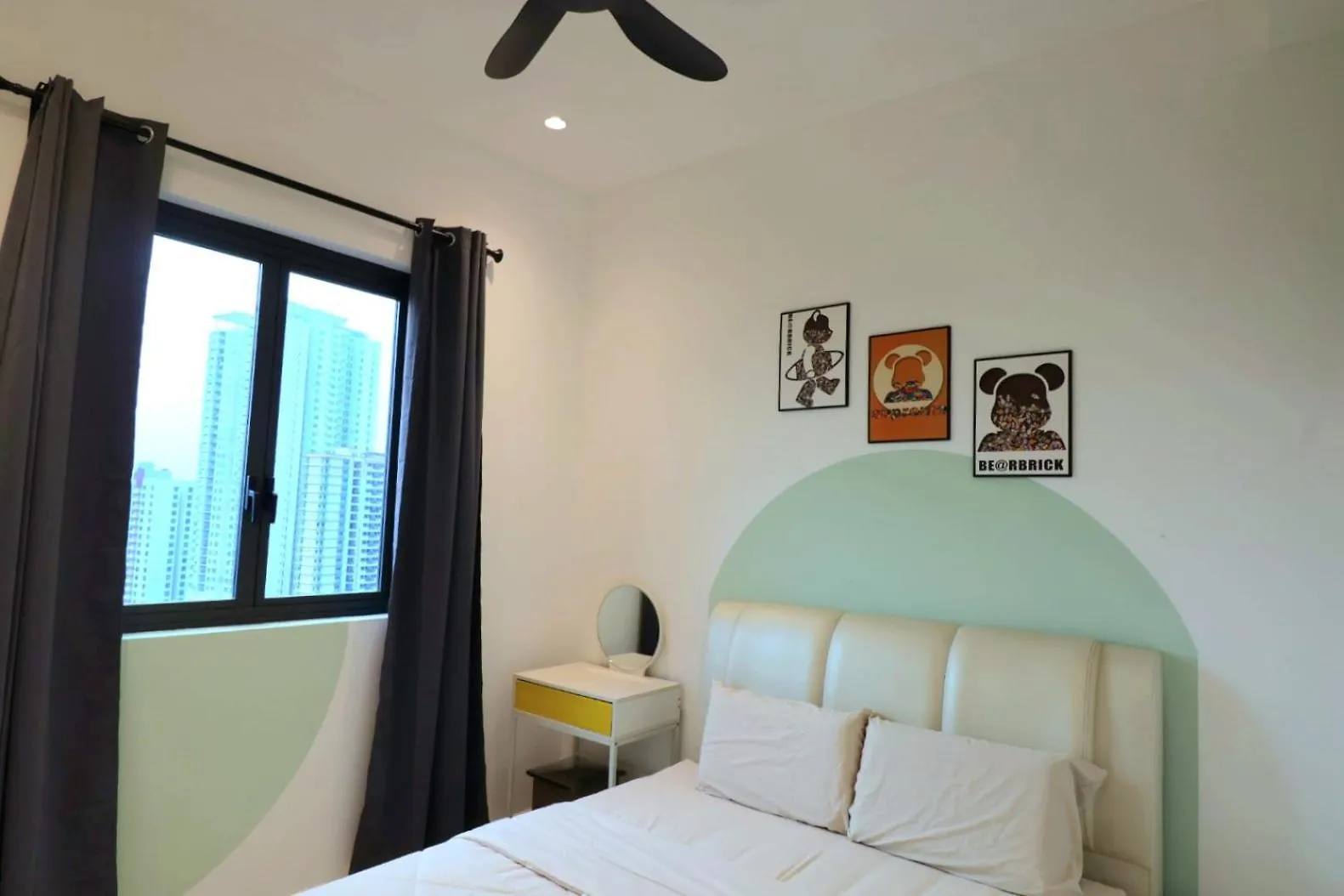 Setia Sky88 简约设计名宿双房 Johor Bahru 0*,