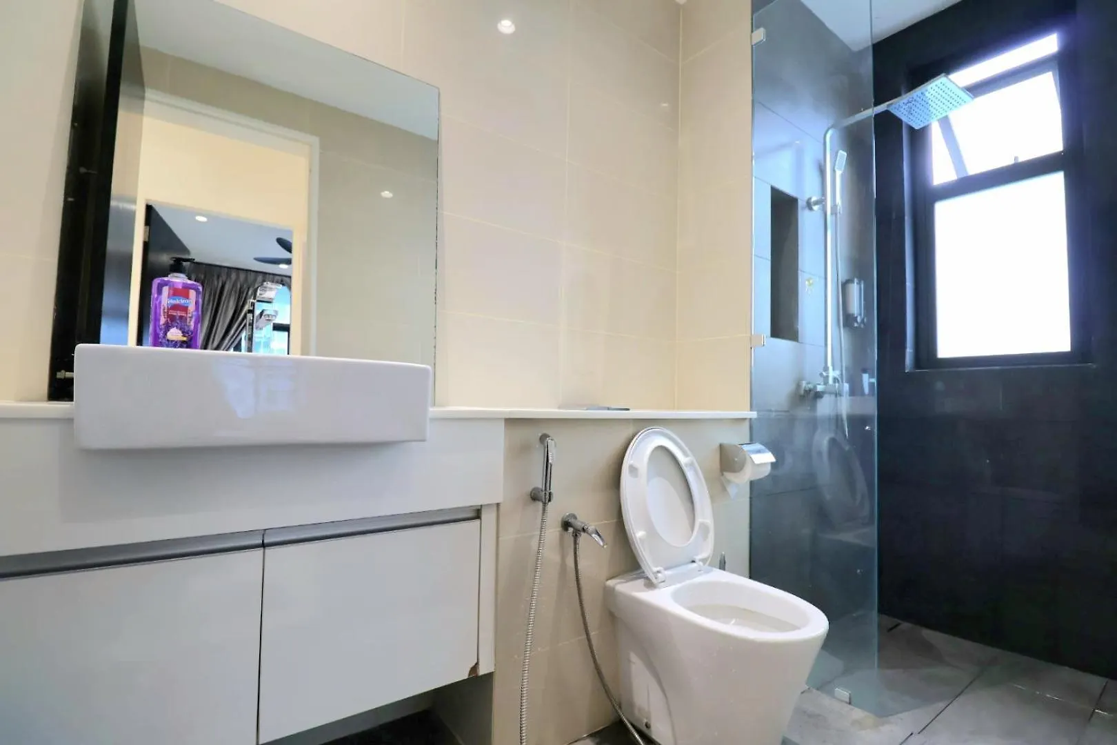 Setia Sky88 简约设计名宿双房 Johor Bahru
