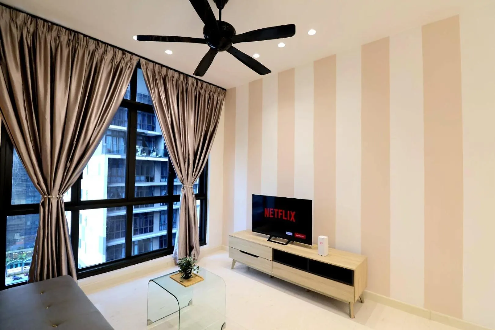 Setia Sky88 简约设计名宿双房 Johor Bahru Apartmán